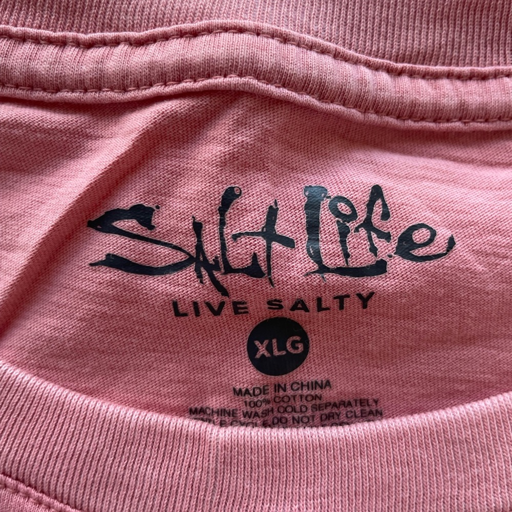 T-Shirt - Picture 5 of 5